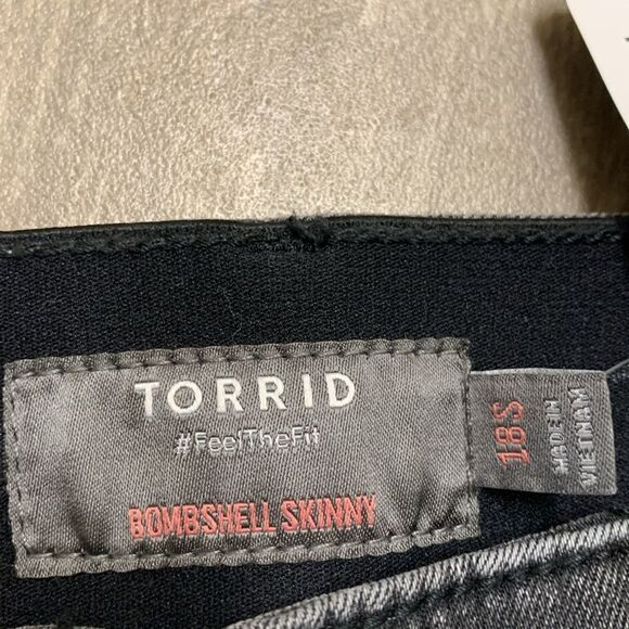 Womens NWT Torrid Bombshell Skinny‎ High Rise Super Soft Jeans - Picture 5 of 10
